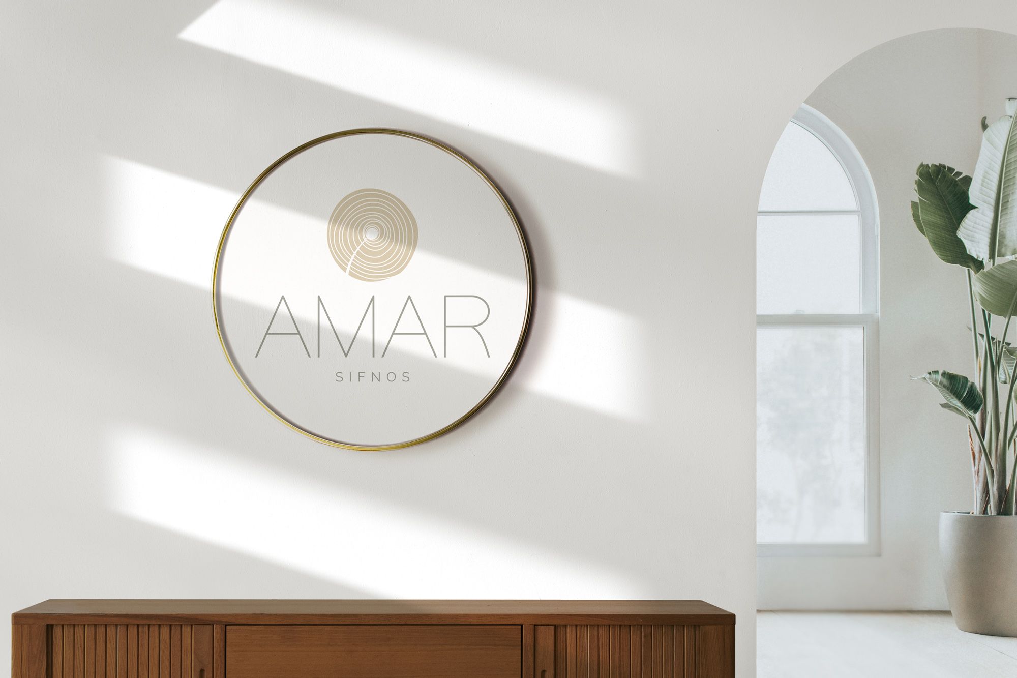 Η Think Plus αναλαμβάνει το δημιουργικό σχεδιασμό της ταυτότητας του νέου project φιλοξενίας στη Σίφνο